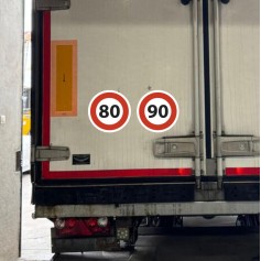 Vinilo limite velocidad 90